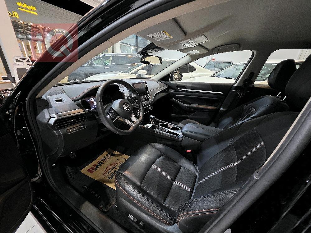 https://cdn.iqcars.ioscaled_1000075868_out.jpg